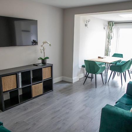 Wave Stays - Ground Floor Apartment - Outside Seating Area Cleveleys Exteriér fotografie