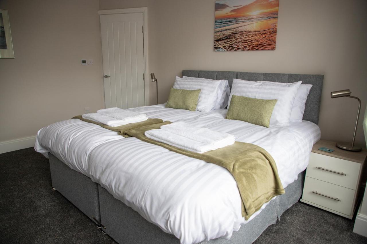 Wave Stays - Ground Floor Apartment - Outside Seating Area Cleveleys Exteriér fotografie
