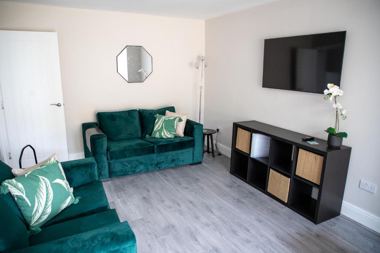 Wave Stays - Ground Floor Apartment - Outside Seating Area Cleveleys Exteriér fotografie